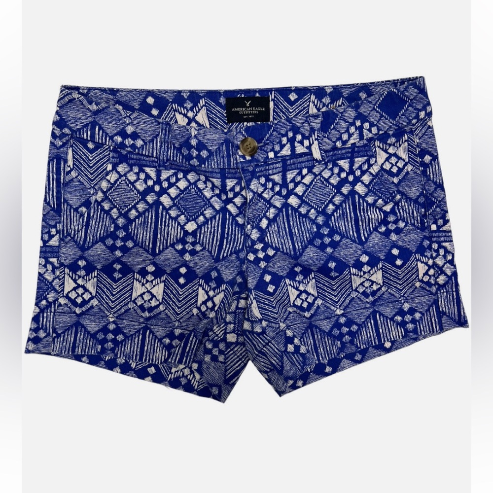 American Eagle size 4 Blue and White Patterned MIDI Shorts